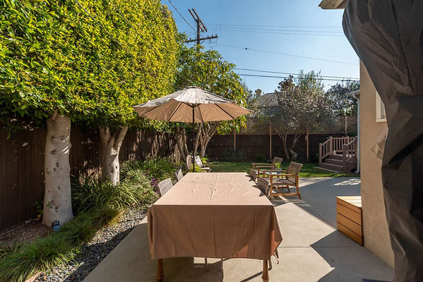 13074 patio 5
