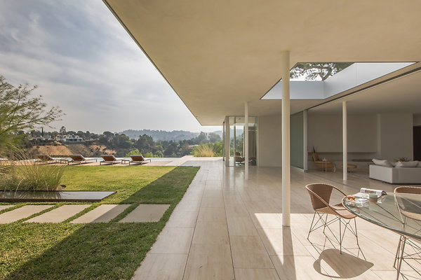 UNIVERSAL-A984-EN-125