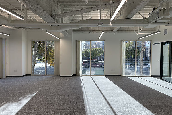 10635SantaMonicaBlvd170WSte0019