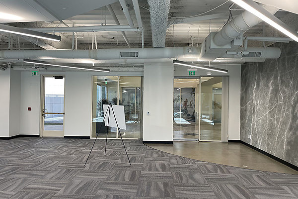 10635SantaMonicaBlvd135WSte0003