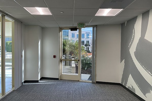 10635SantaMonicaBlvd170WSte0012