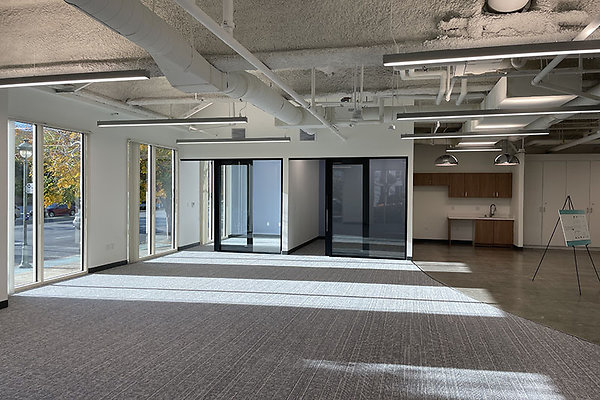 10635SantaMonicaBlvd170WSte0003