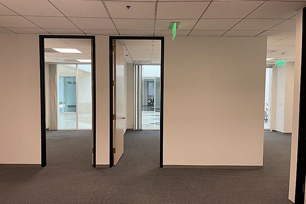 10635SantaMonicaBlvd160WSte0004