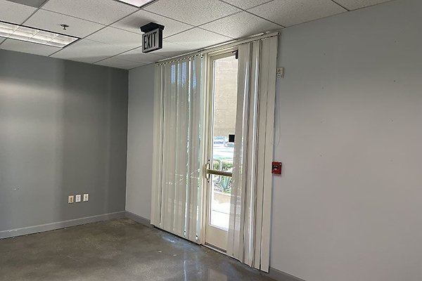 10635SantaMonicaBlvd190WSte0008