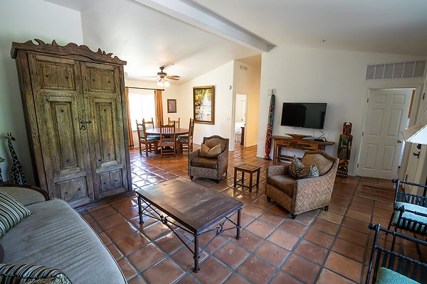 Casita A3 Living Room2
