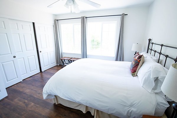 Townhome D1 Upstairs Bedroom #2-3