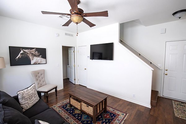 Townhome D1 Living Room2
