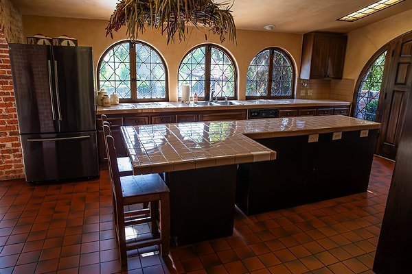 Sittingbull Kitchen(1)