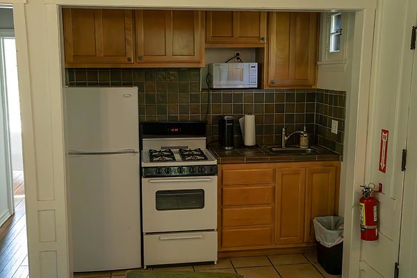 Cottage Kitchenette