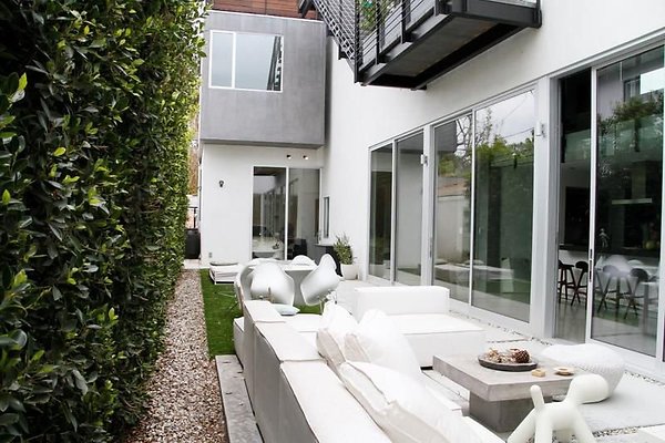 UNIVERSAL-A059-VEN-24