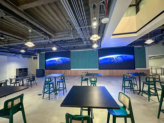 UNIVERSAL-C208-LA-27