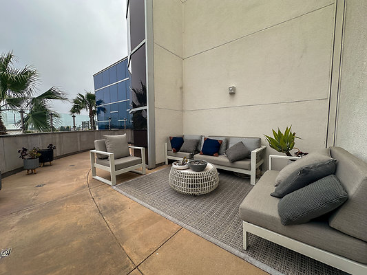 UNIVERSAL-C208-LA-123