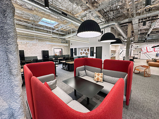 UNIVERSAL-C208-LA-94