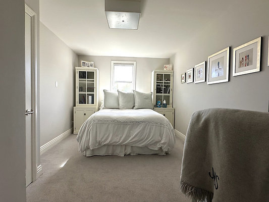 UNIVERSAL-CW179-CHV-69