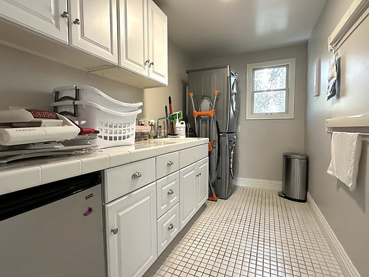 UNIVERSAL-CW179-CHV-81