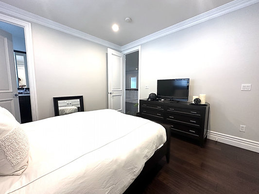 UNIVERSAL-CW211-CHV-82