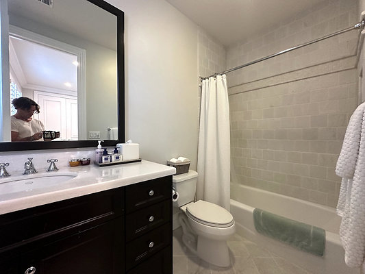 UNIVERSAL-CW211-CHV-84