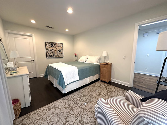 UNIVERSAL-CW183-CHV-83