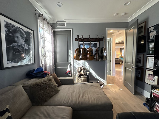 UNIVERSAL-CW231-CHV-37