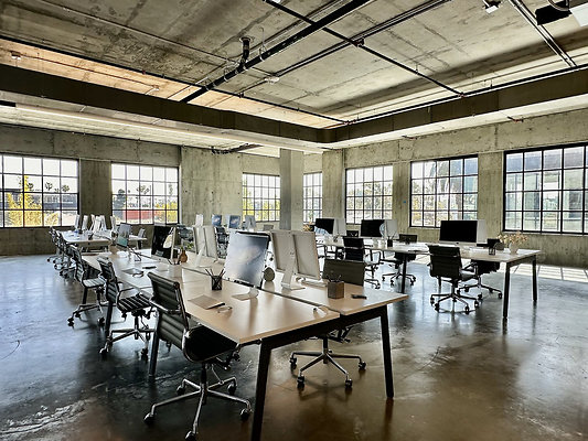 UNIVERSAL-CW464-SM-57