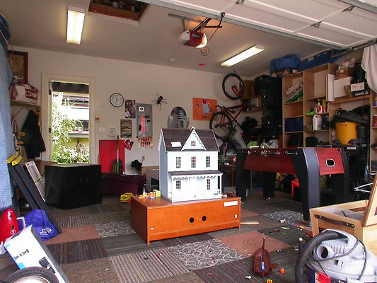 8208 garage 2