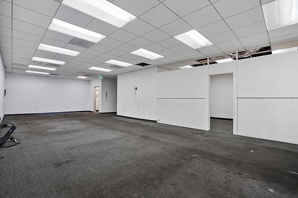 KL 21326-WoodlandHills-026