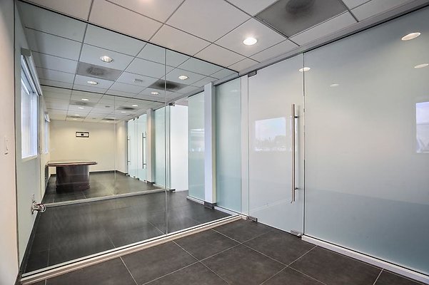 KL 21326-WoodlandHills-022