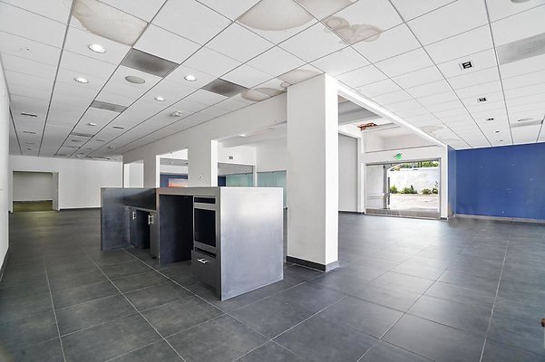 KL 21326-WoodlandHills-013