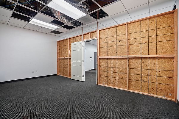 KL 21326-WoodlandHills-028