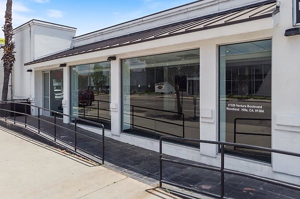 KL 21326-WoodlandHills-05