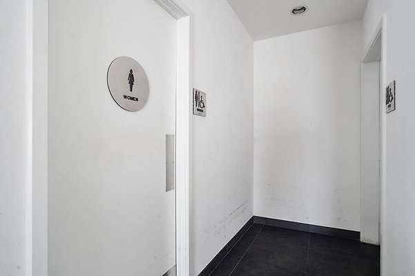 KL 21326-WoodlandHills-014