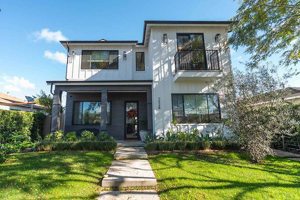 CAST LosAngeles 12980