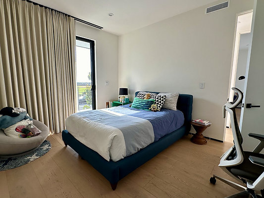 UNIVERSAL-CW164-MRV-73