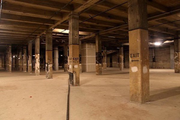 UNIVERSAL-9322-LA-32