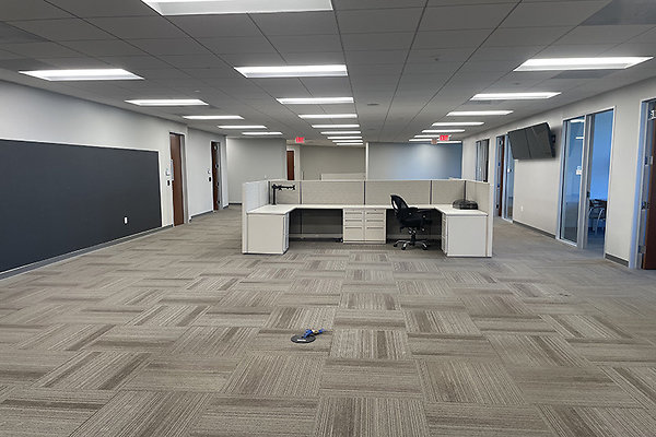 600Suite21215bldg0035