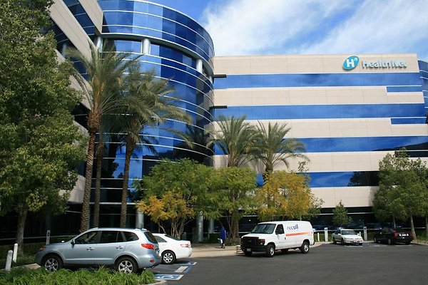 21281BurbankBlvd9846