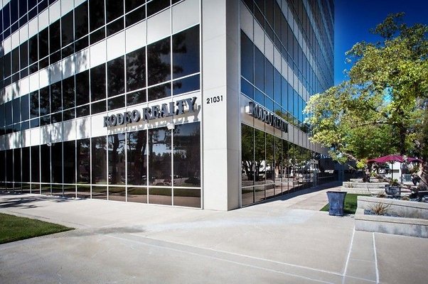 CapEquityTheVentureHillsOfficeBuilding63