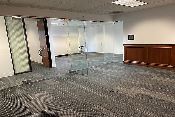 21860SBurbank300ste0043