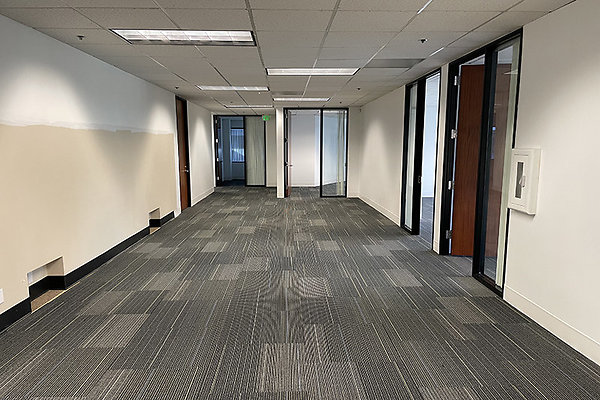 21860SBurbank300ste0008