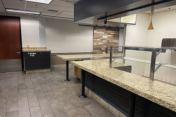 21820Burbank110SSte0005