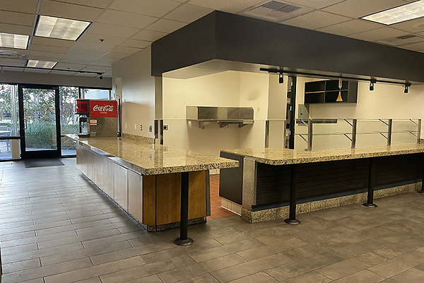 21820Burbank110SSte0001