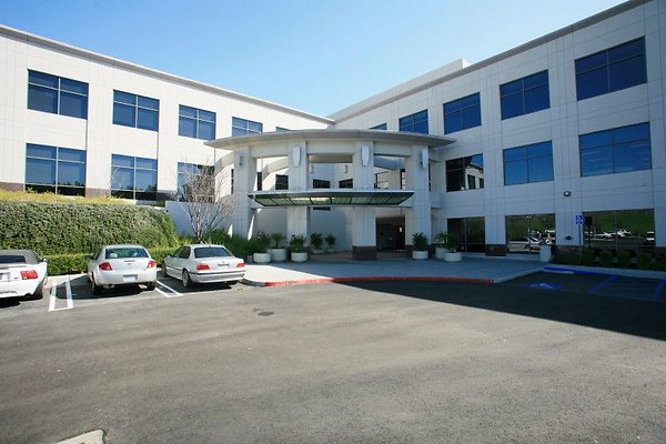 8521-Corporate-Pointe