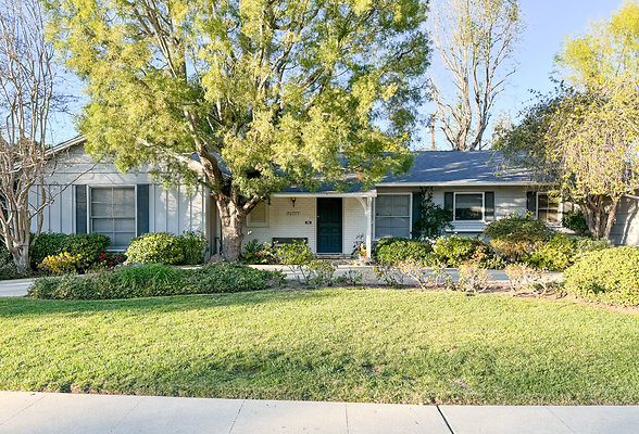 14015 Weddington St SO