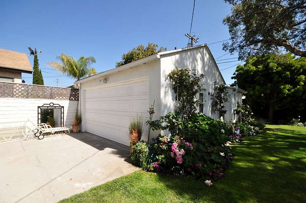 9071 garage 4 9071 garage 4