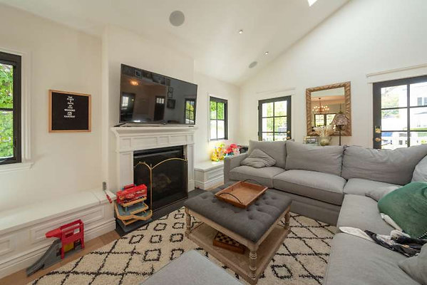 11550 living 5 11550 living 5