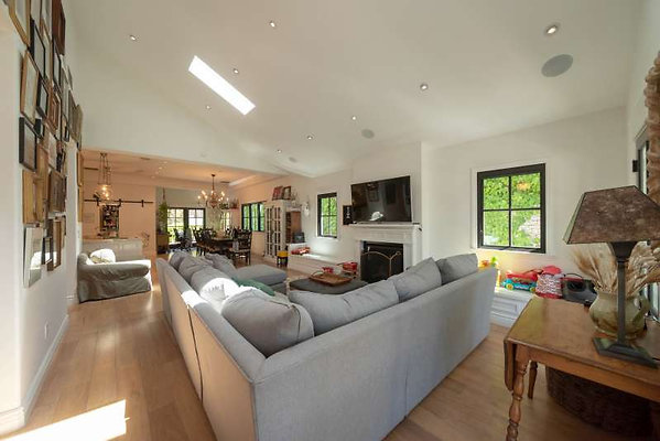 11550 living 4 11550 living 4