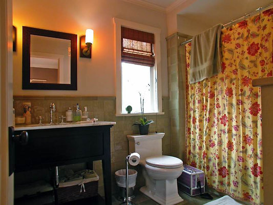 8484 bath 1 8484 bath 1