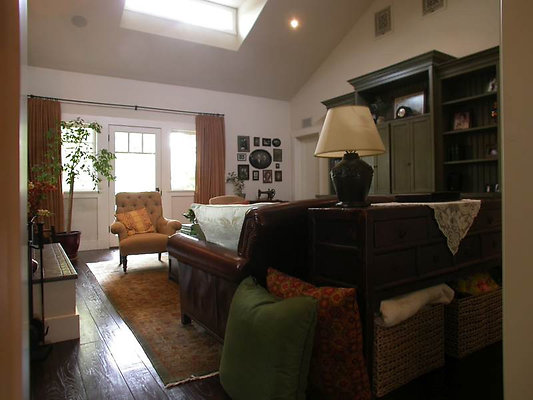 8484 living 5 8484 living 5