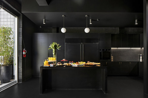 UNIVERSAL-CW174-WLA-24