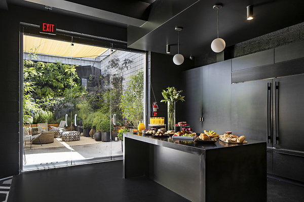 UNIVERSAL-CW174-WLA-21